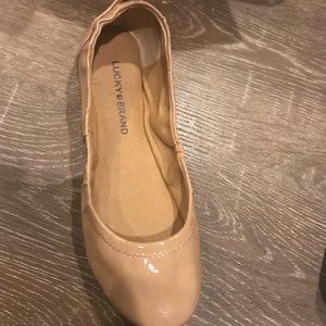 Brand new lucky brand flats - nude